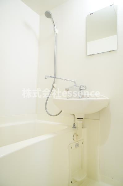 バス・シャワールーム　弊社ではオンライン対応・現地対応可能です♪