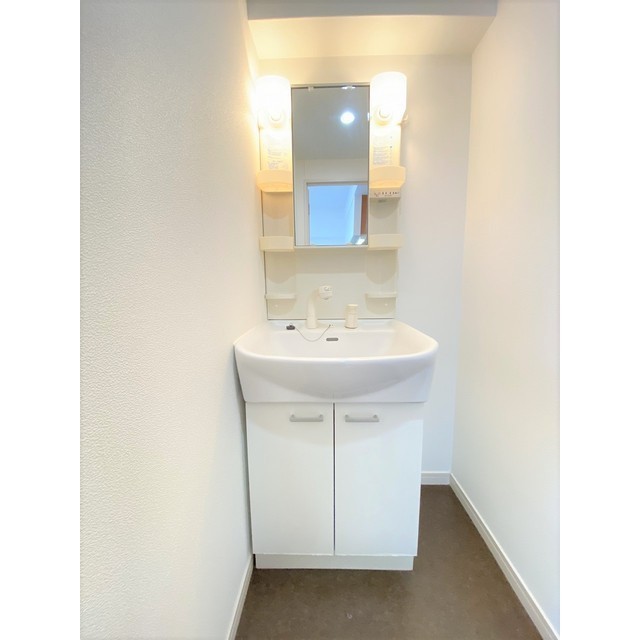 洗面設備　シャンプードレッサー