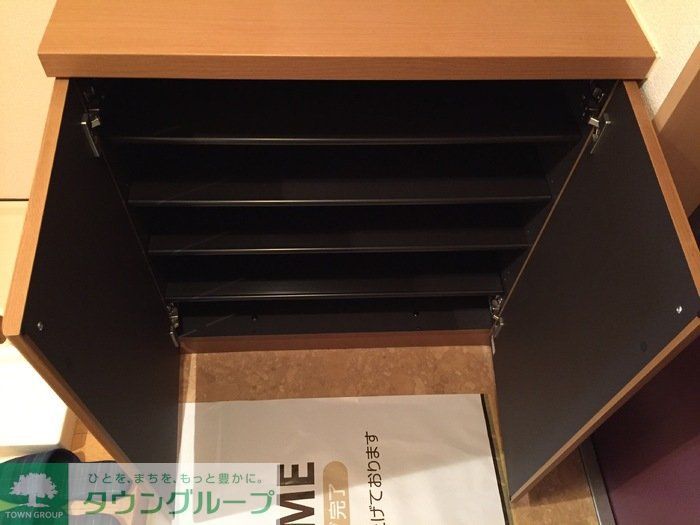 玄関　※別号室参考写真です