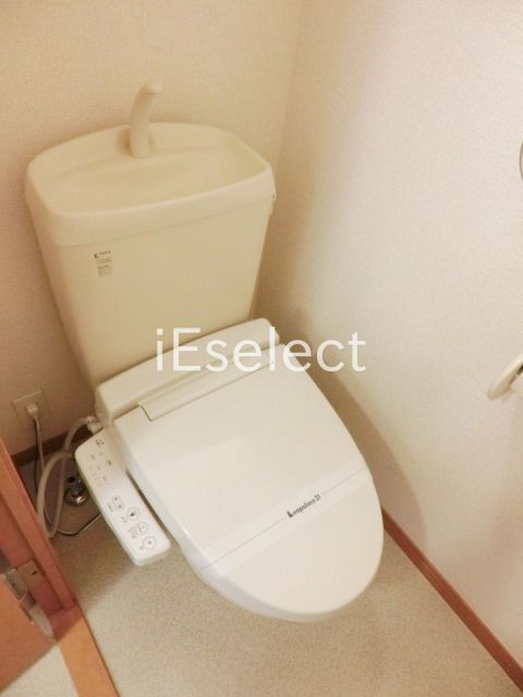 トイレ　温水洗浄便座もございます