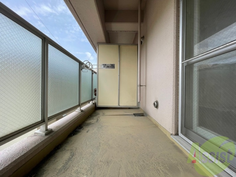 バルコニー　バルコニーが付いていますので一息ついてみてはいかがですか。