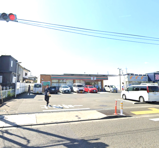 コンビニ　セブンイレブン 町田金森店（コンビニ）まで575m