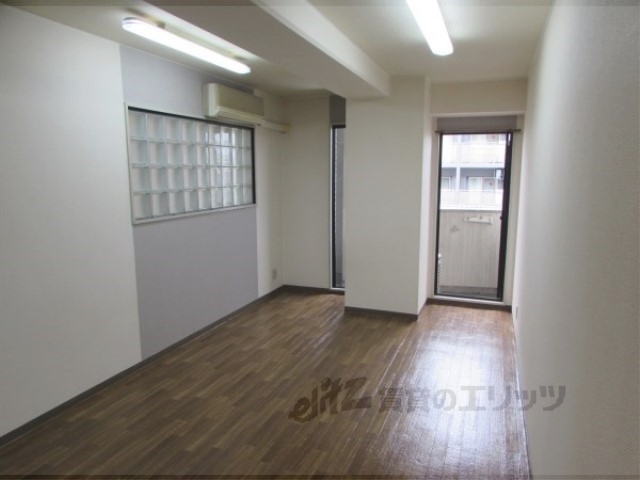 居室・リビング　洋室