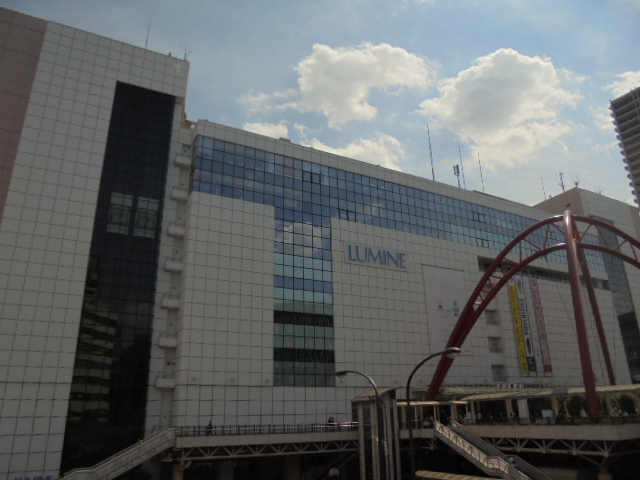ショッピングセンター　LUMINE(ルミネ) 立川店（ショッピングセンター）まで527m