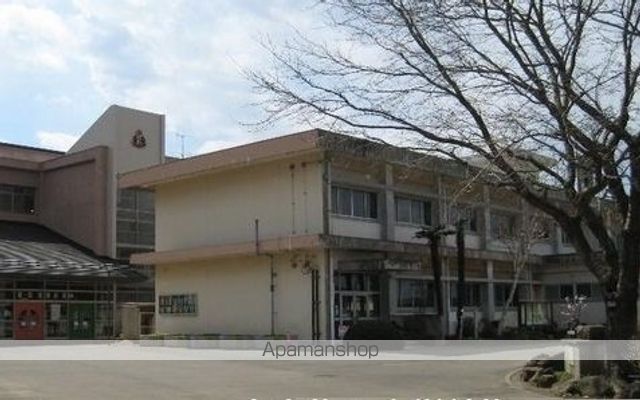 小学校　佐野小学校（小学校）まで540m