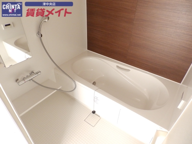 バス・シャワールーム　同タイプ写真