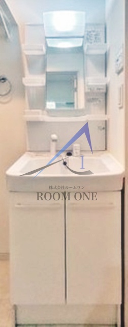 洗面設備　洗面台です。