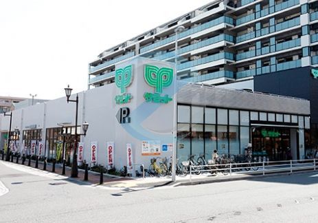 スーパー　サミットストア浦安駅北口店（スーパー）まで640m