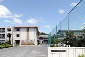 中学校　岡山市立石井中学校（中学校）まで462m