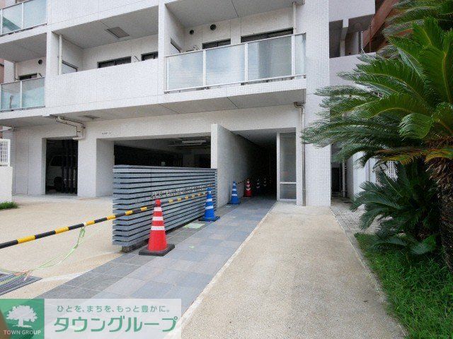 駐車場　駐車場