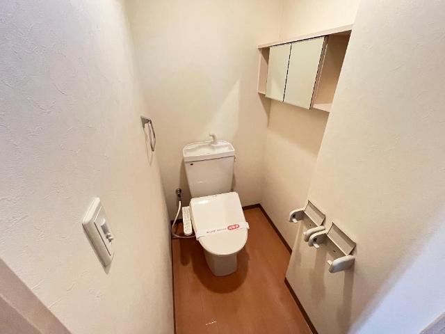 トイレ　シャワー付トイレ