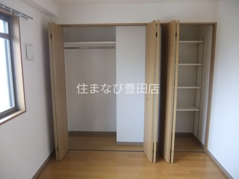 収納　同型別部屋写真