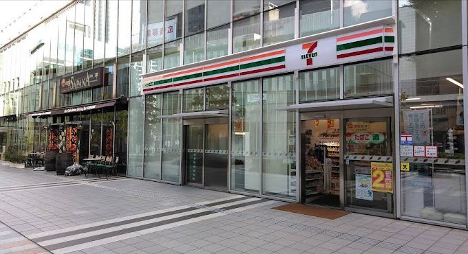 コンビニ　セブンイレブン プルデンシャルタワー店（コンビニ）まで20m