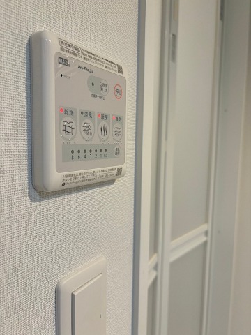 その他設備　梅雨の時期も味方の浴室乾燥機