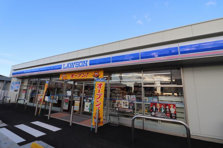コンビニ　ローソン（コンビニ）まで962m
