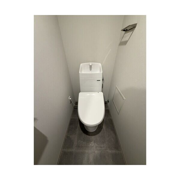 The Residence Ichigayadaimachiのトイレ写真