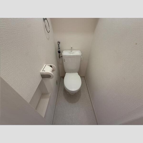 トイレ　トイレもきれいです