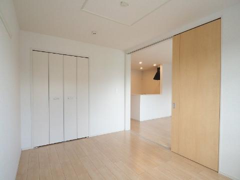 居室・リビング　室内