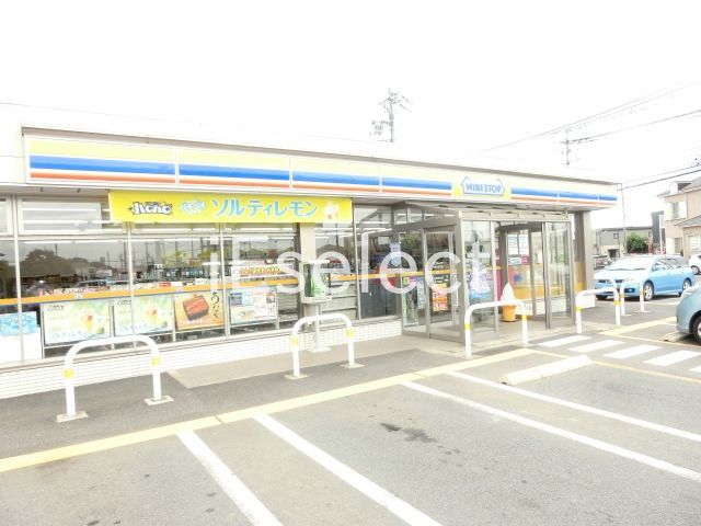 コンビニ　ミニストップ八街おおぎ店（コンビニ）まで220m