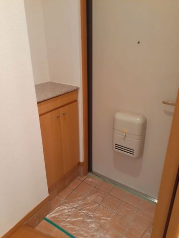 玄関　収納もある玄関です
