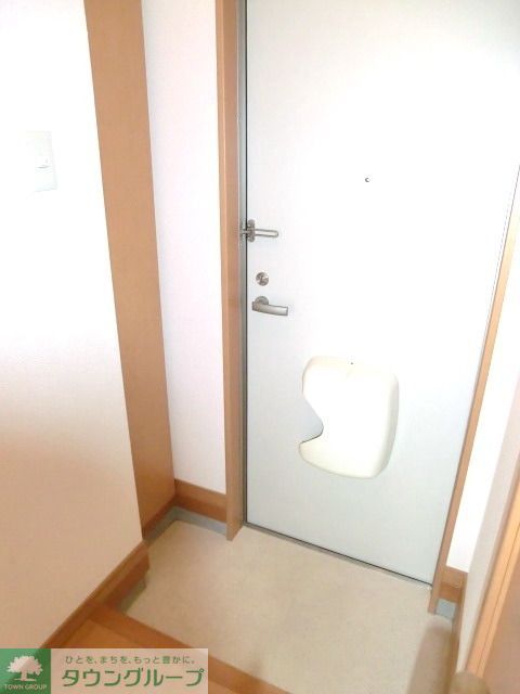 玄関　お部屋探しは【タウンハウジング蘇我店】にお任せ下さい♪