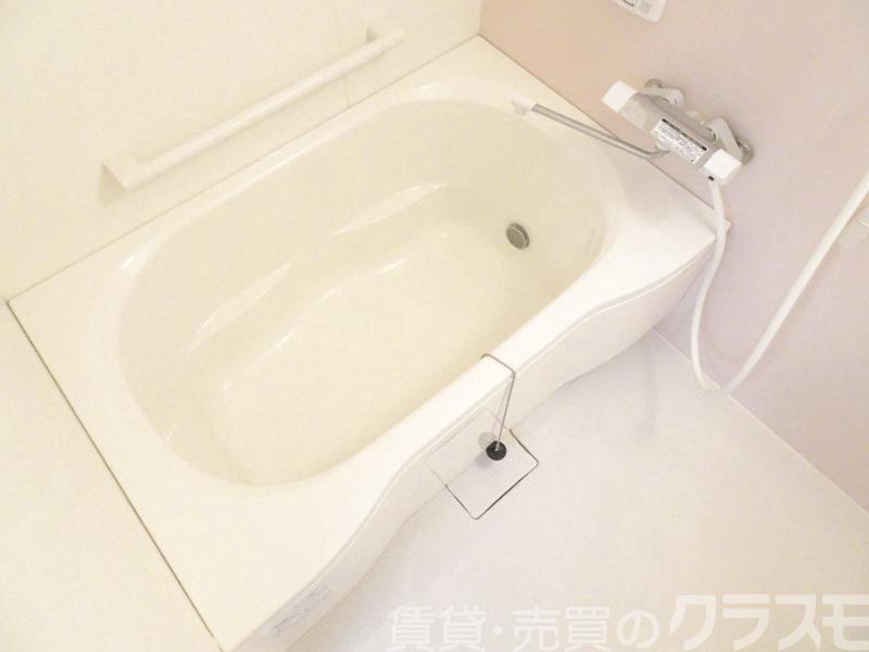 バス・シャワールーム　追い焚き機能付きバス♪