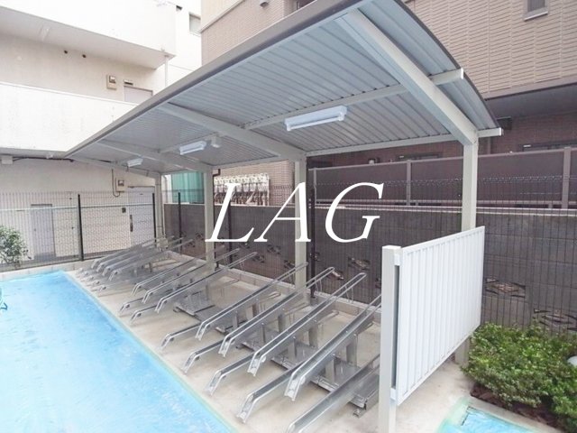その他共有部分　駐輪場になります。