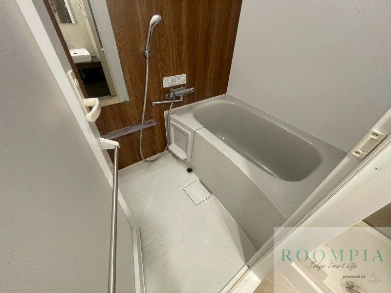バス・シャワールーム　バス