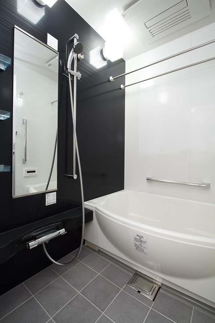 バス・シャワールーム　※写真は同タイプ住戸です。