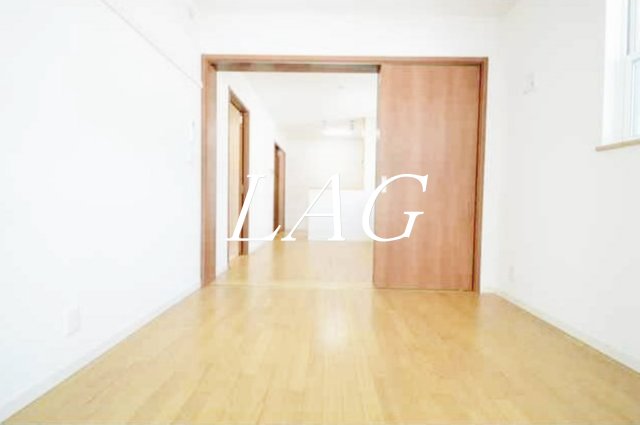 居室・リビング　洋室のお部屋です。