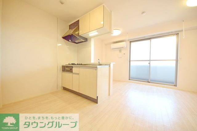 居室・リビング　現地待ち合わせ歓迎♪お問合せはタウンハウジングまで！