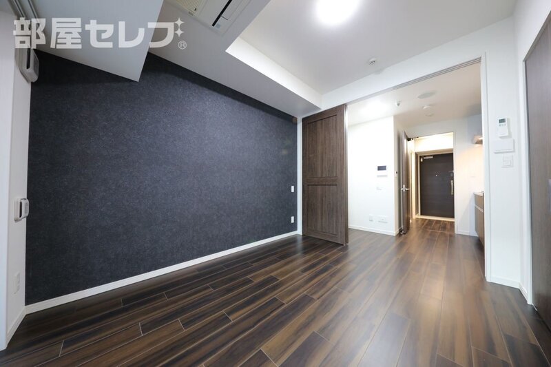 居室・リビング　５０５号室写真