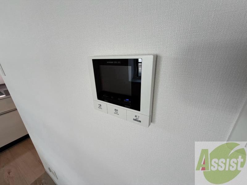 セキュリティ　ＴＶモニター付インターホンです。来客者の顔が見えるので安心！