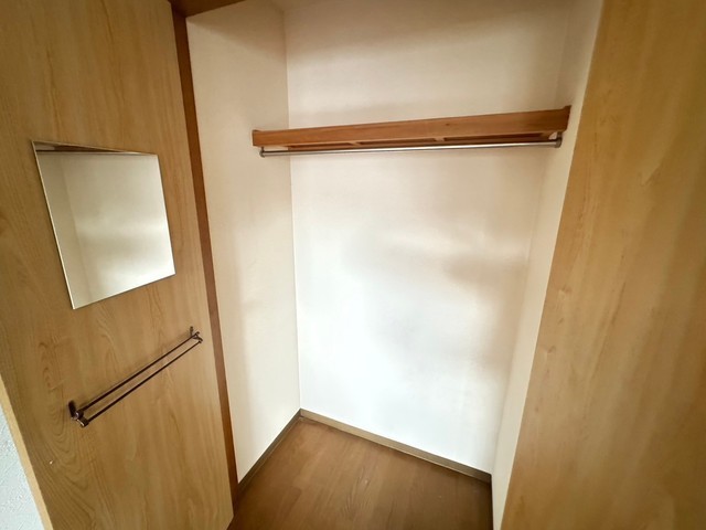 収納　写真は違う号室です。