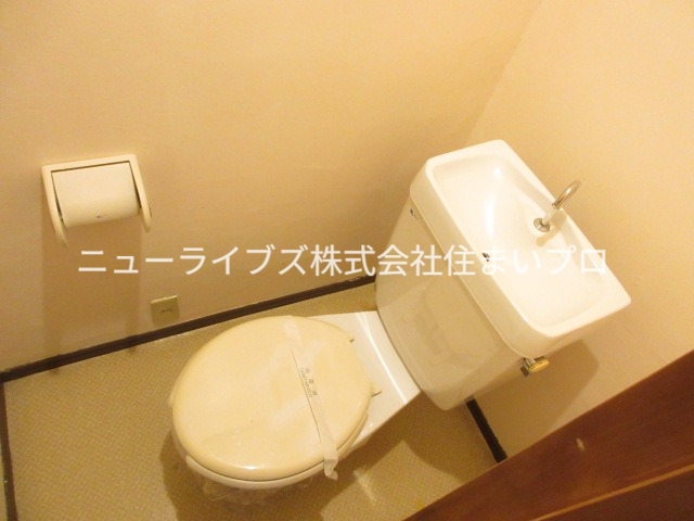 京阪本線 古川橋駅 徒歩13分 3階建 築34年のトイレ写真