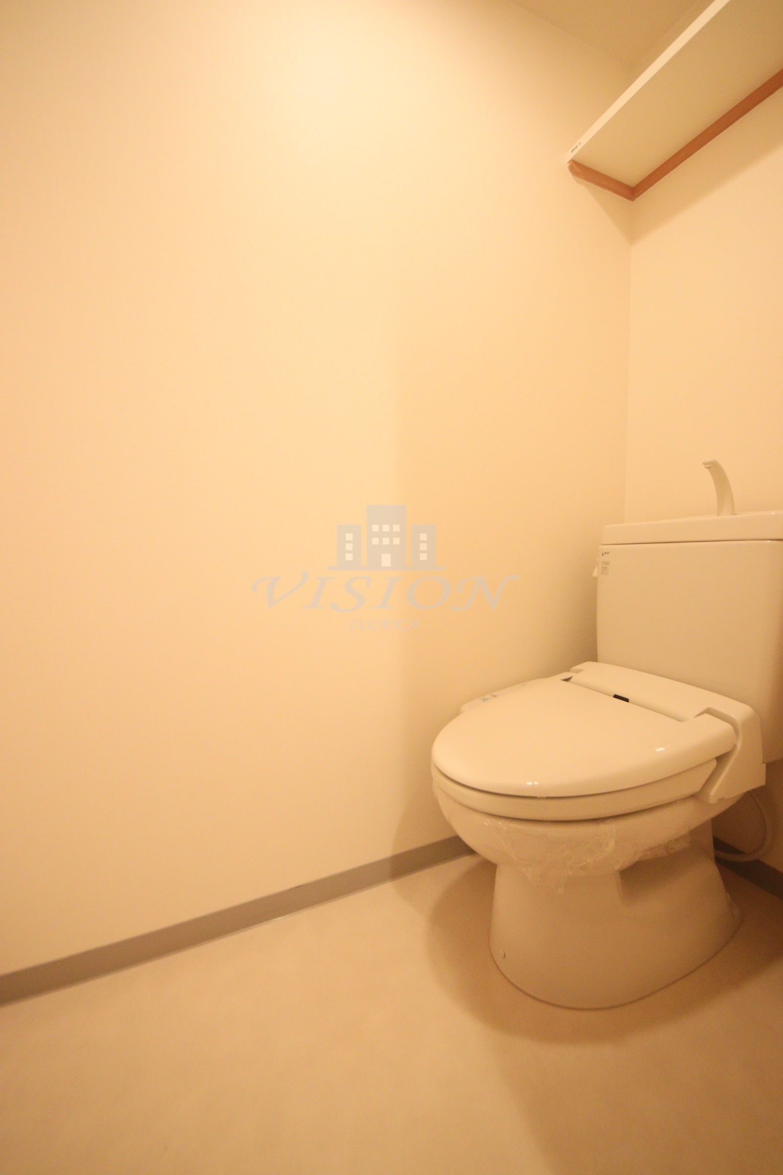 地下鉄御堂筋線 江坂駅 徒歩9分 11階建 築20年のトイレ写真