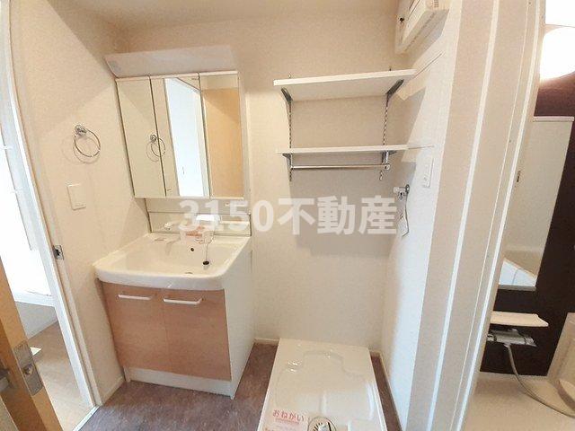 洗面設備　使いやすい洗面所です