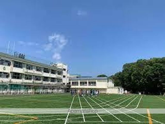 小学校　戸越小学校（小学校）まで379m