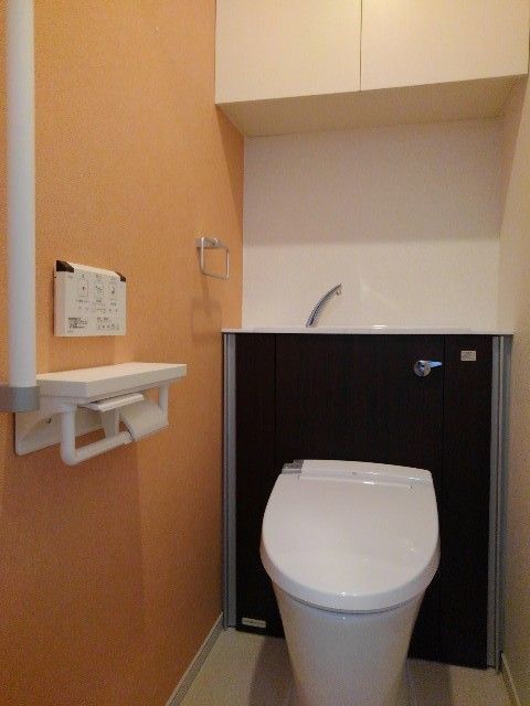 ロアー・マカナ北鎌倉のトイレ写真