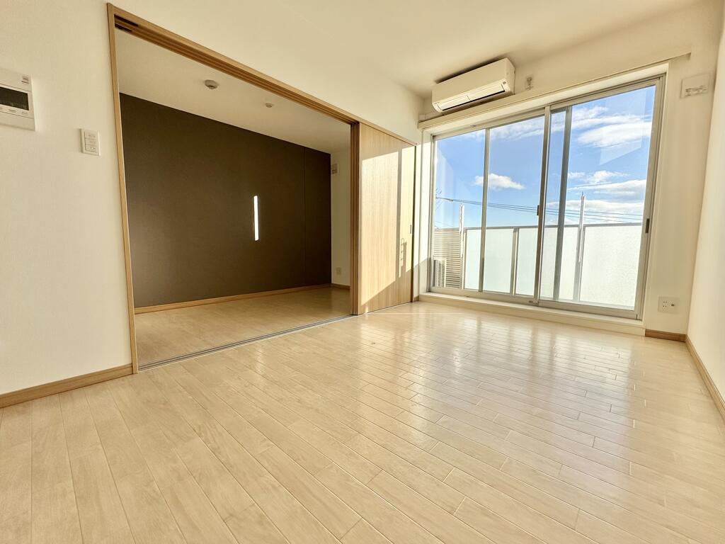 仙台市地下鉄東西線 荒井駅 徒歩9分 4階建 築9年の居間写真