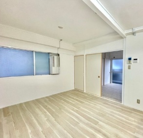 東急東横線 都立大学駅 徒歩5分 3階建 築52年の居間写真