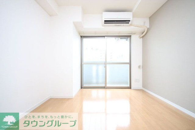 レガーロ平塚の居間写真