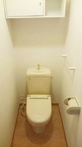 トイレ　ゆったりとした空間のトイレです