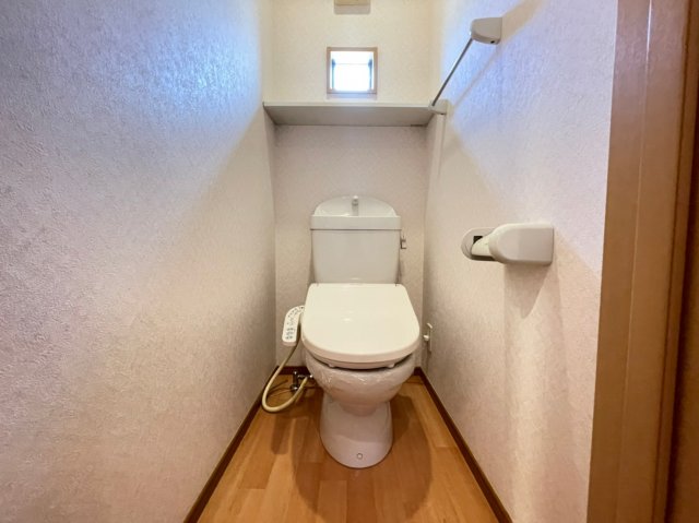 豊中市本町5丁目テラスハウスのトイレ写真