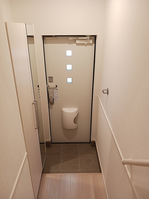 ノーブルイースト上柴 家賃割引中の玄関写真