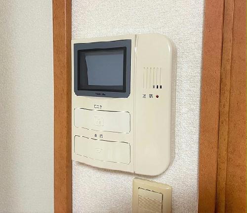 セキュリティ　モニター付きインターホン