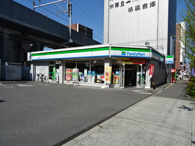 コンビニ　ファミリーマート東淀川瑞光店（コンビニ）まで290m
