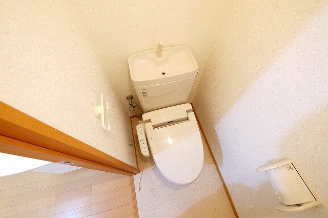 【奈良市今辻子町のアパートのトイレ】