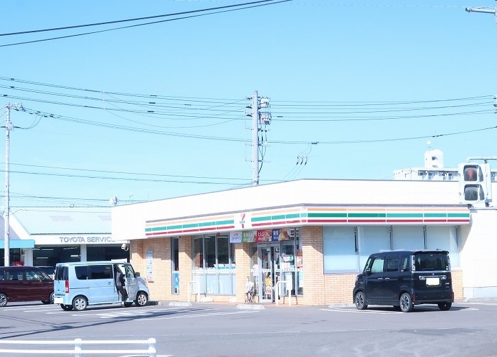 コンビニ　セブンイレブン坂出北インター店（コンビニ）まで285m