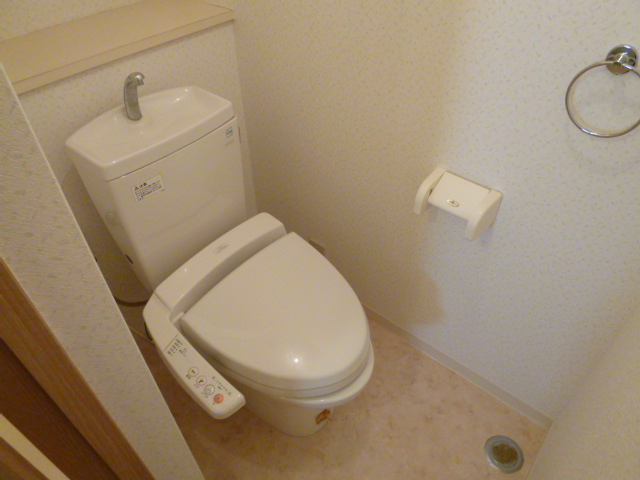 清川六番館のトイレ写真